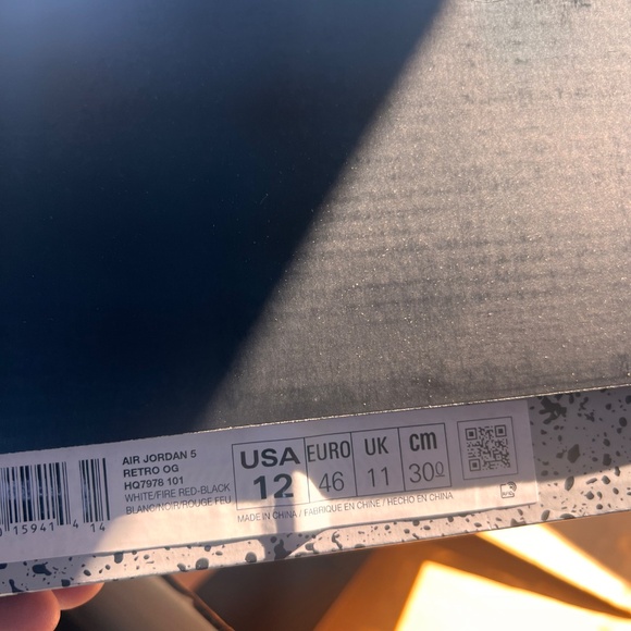 Nike Air Jordan 5 Fire Red Black Tongue - Picture 4 of 5